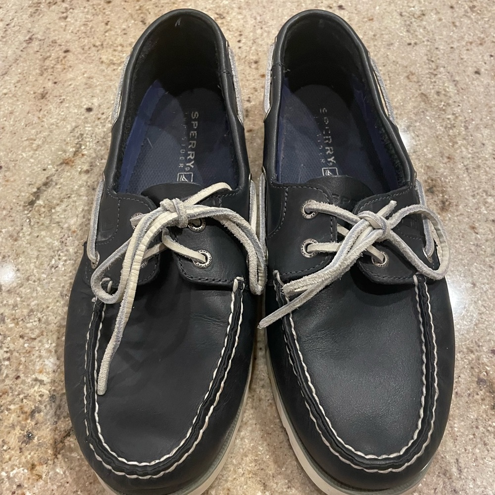 Mens navy blue Sperry Top-Sider, size 10.5